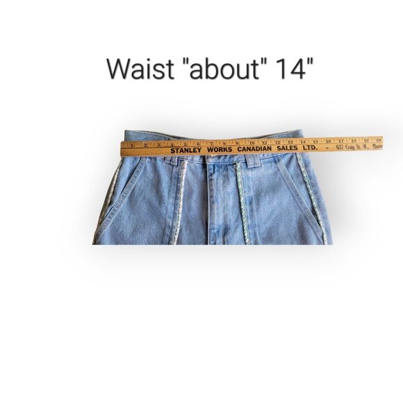 Zara Lightwash Boho Embroidered Wide-Leg Jeans – 1970s Wanderlust Vibes, Size 6 - Picture 5 of 13